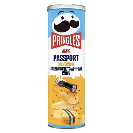 Pringles Italian Style Black Pepper & Parmesan 110g/ Itāļu stila melno piparu un parmezāna garšas čipsi 110g