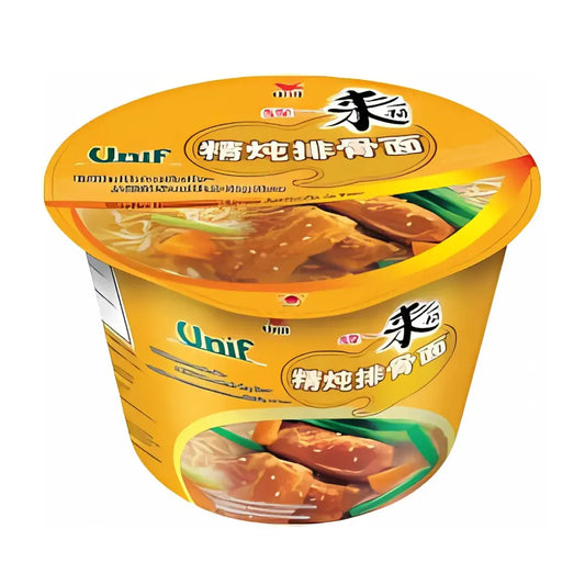 UNIF Instant Cup Noodles Stewed Pork Chop Flavor 110g/ UNIF Ātrās nūdeles krūzītē ar sautētu cūkgaļas karbonādes garšu 110g - Oishii Asian Mart