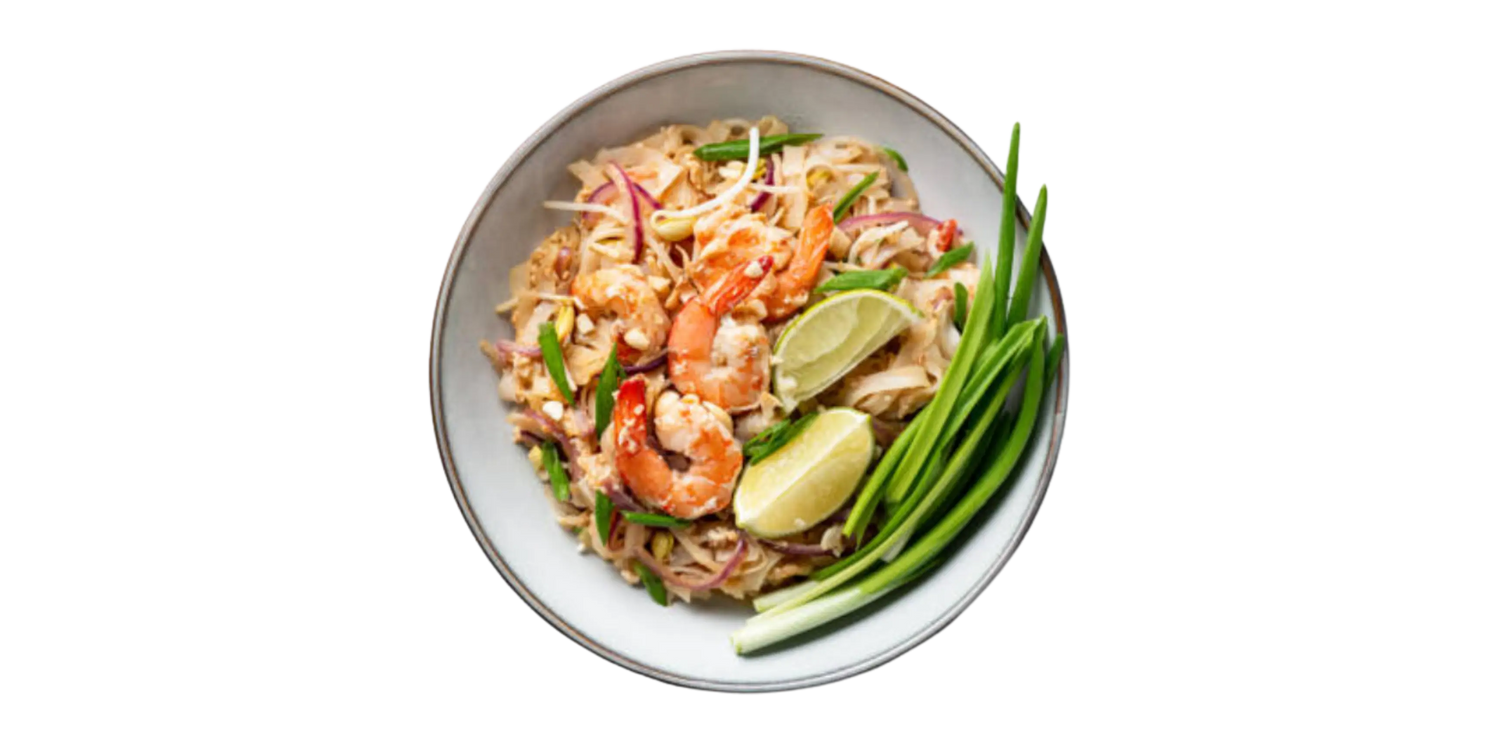 stir fried pad thai noodle with shrimp and peanut and lime